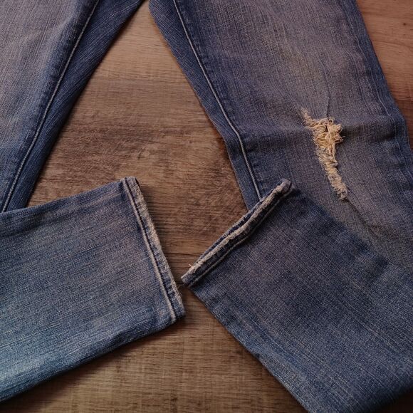 Michael Kors Dillon Relaxed, Women's Size 2 Distressed Blue Jeans - Picture 8 of 12